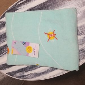 NWT mint green beach towel 62x32